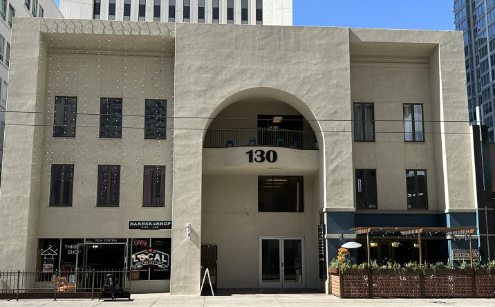 Pictures of Retail, Office property located at 130 N Central Ave, Phoenix, AZ 85004 for lease - image #1