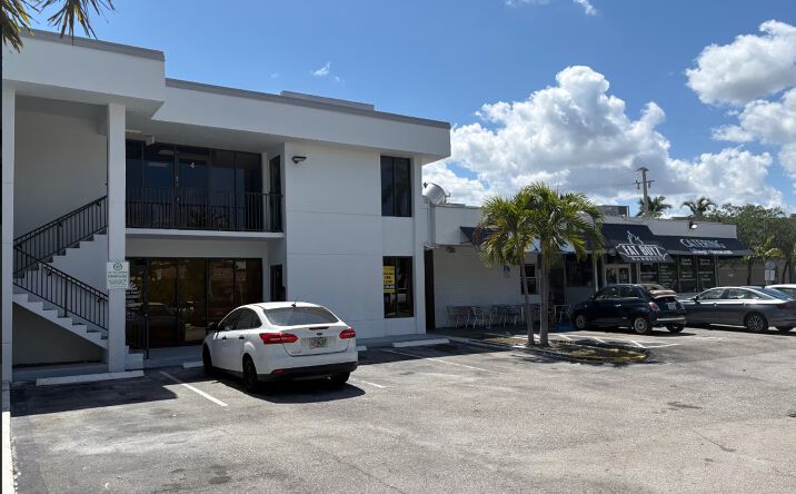 Pictures of Office, Retail property located at 1202 E Hillsboro Blvd, Deerfield Beach, FL 33441 for lease - image #1