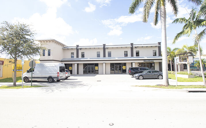 Pictures of Office, Retail property located at 1300 E Hillsboro Blvd, Deerfield Beach, FL 33441 for lease - image #1