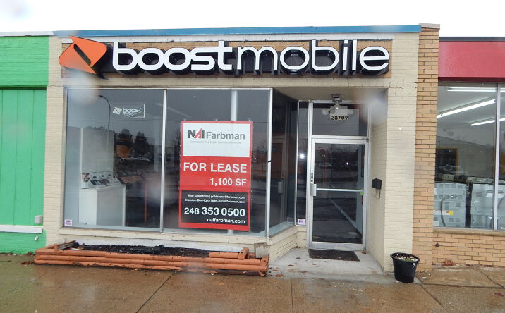 Pictures of Retail property located at 28707-28709 Dequindre Rd, Madison Heights, MI 48071 for lease - image #1