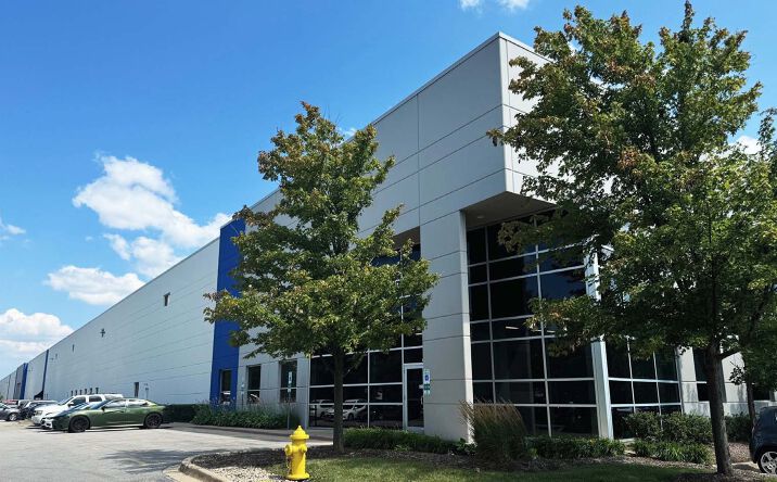 Pictures of Industrial property located at 1000 Davey Road,, Woodridge, IL 60517 for lease - image #1