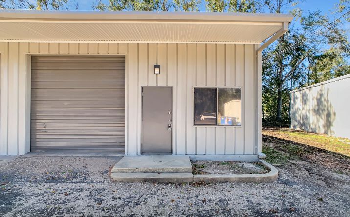 Pictures of Industrial property located at 4405 Halls Mill Rd, Mobile, AL 36693 for lease - image #1