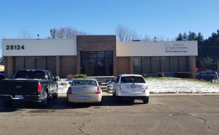 Pictures of Office property located at 28124 ORCHARD LAKE RD, Farmington Hills, MI 48334 for lease - image #1