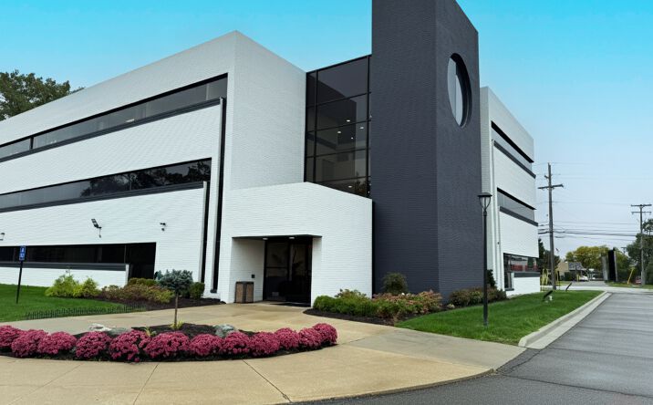 Pictures of Office property located at 26206 W 12 Mile Rd, Southfield, MI 48034 for lease - image #1