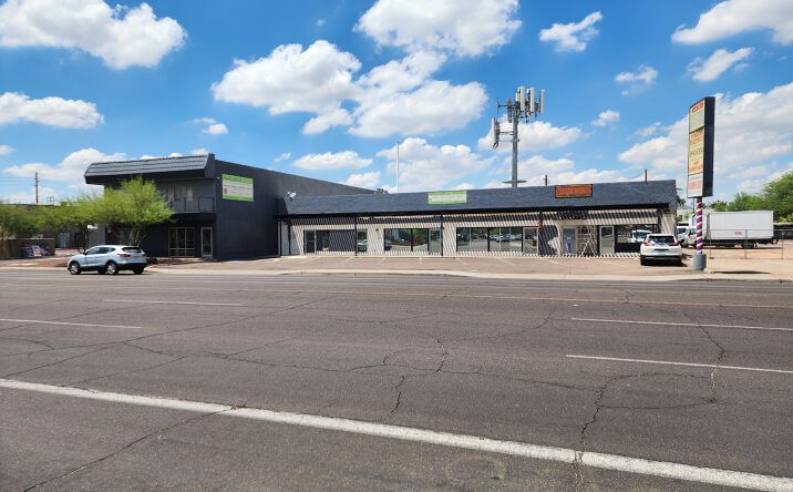Pictures of Retail, Restaurant, Land property located at 3628 E Thomas Rd, Phoenix, AZ 85018 for lease - image #1