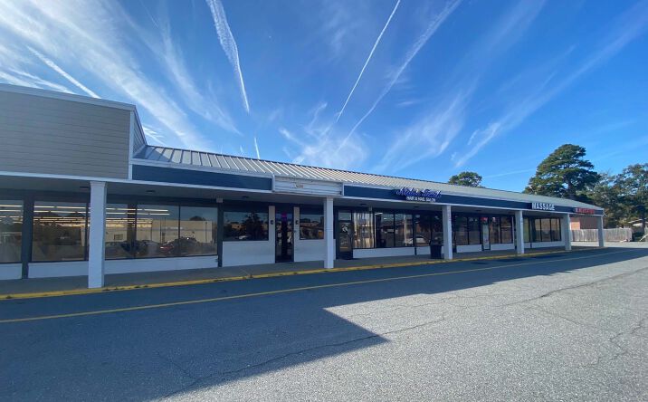 Pictures of Retail property located at 1817 E Little Creek Rd, Norfolk, VA 23518 for sales - image #1