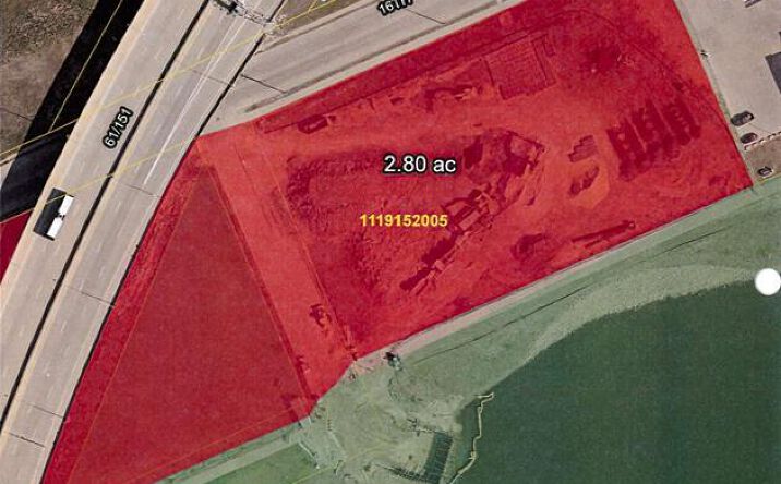 Pictures of Land property located at E 16th Street E of Hwy 61/151 Overpass, Dubuque, IA 52001 for lease - image #1
