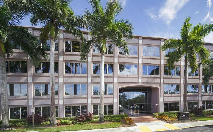 Pictures of Office property located at 8201 Peters Road, Plantation, FL 33324 for lease - image #1