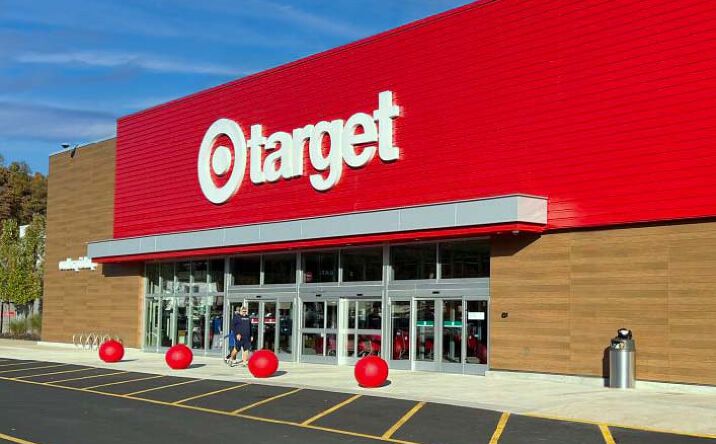 Pictures of Retail property located at 4 Liberty Square, Teays Valley, WV 25526 for lease - image #1