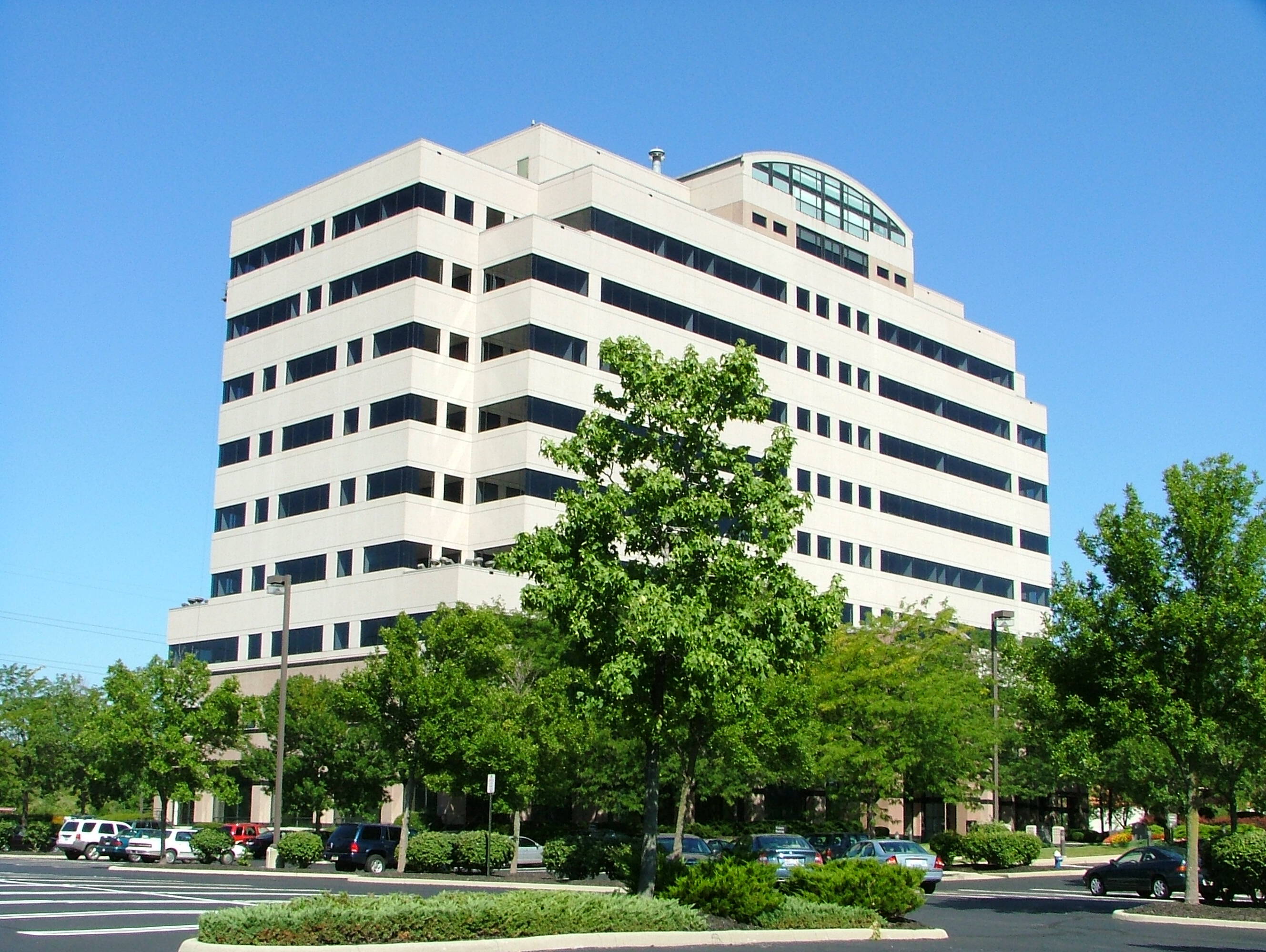 3455 Mill Run Dr, Hilliard, OH 43026