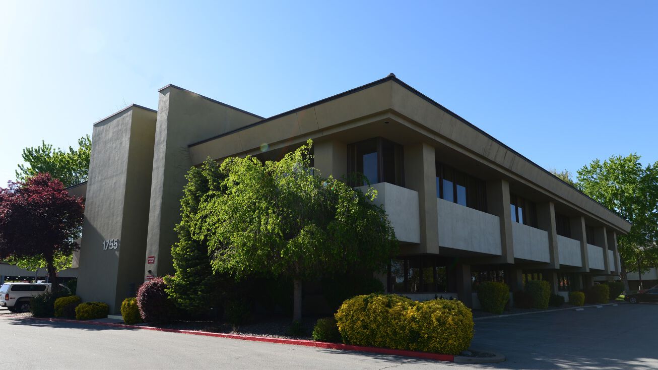 1755 E Plumb Ln, Reno, NV 89502