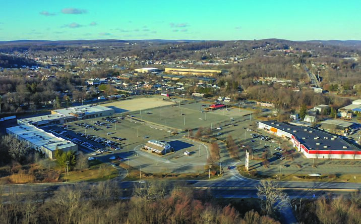 Pictures of Retail property located at 140 Route 10 West, Randolph, NJ 07869 for lease - image #1