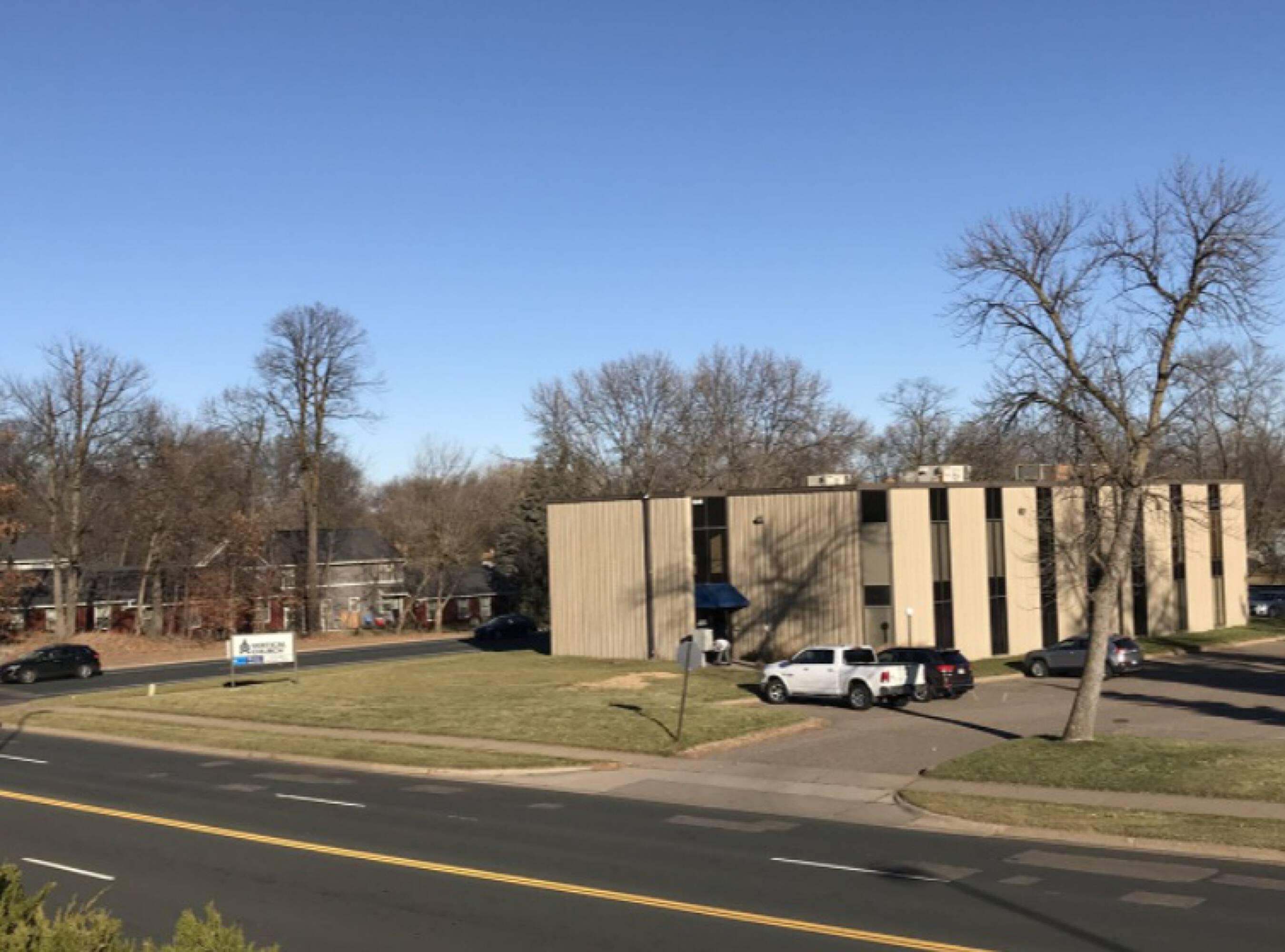 6240 Quinwood Ln N, Maple Grove, MN 55369