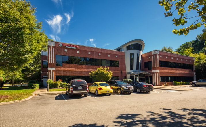 Pictures of Office property located at 804 Omni Blvd, Newport News, VA 23606 for lease - image #1