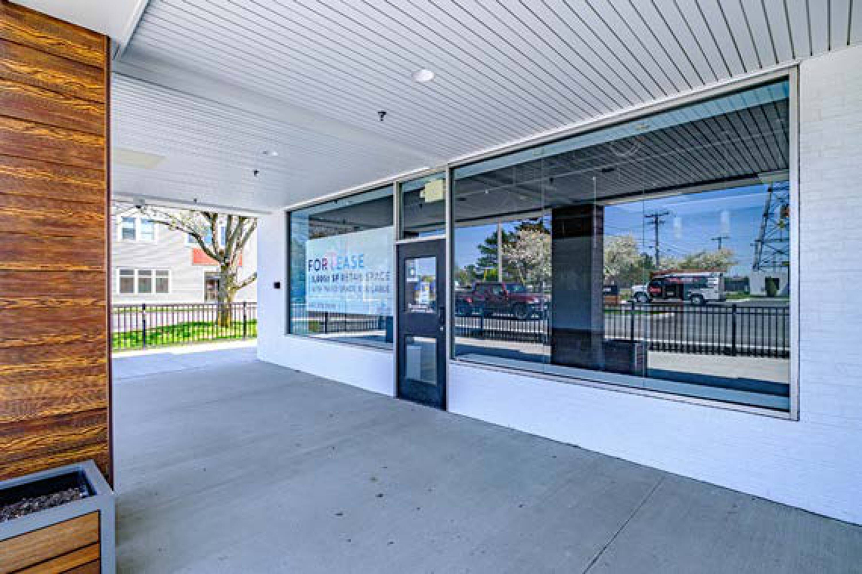 180 Waterman Dr, South Portland, ME 04106