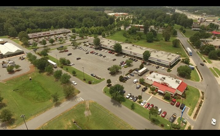Pictures of Retail property located at 10101 Mabelvale Plaza Dr, Little Rock, AR 72209 for lease - image #1