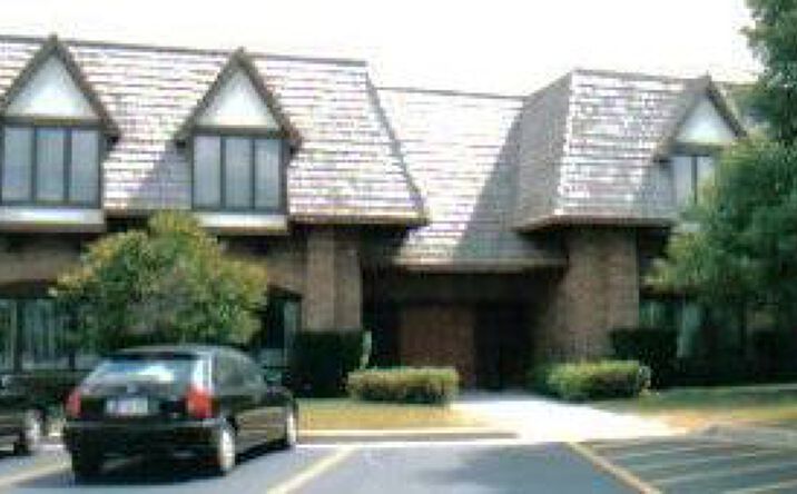 Pictures of Office property located at 28085 N Ashley Cir, Libertyville, IL 60048 for lease - image #1