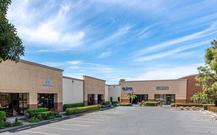 Pictures of Industrial property located at 9350 - 9372 Cabot Dr, San Diego, CA 92126 for lease - image #1