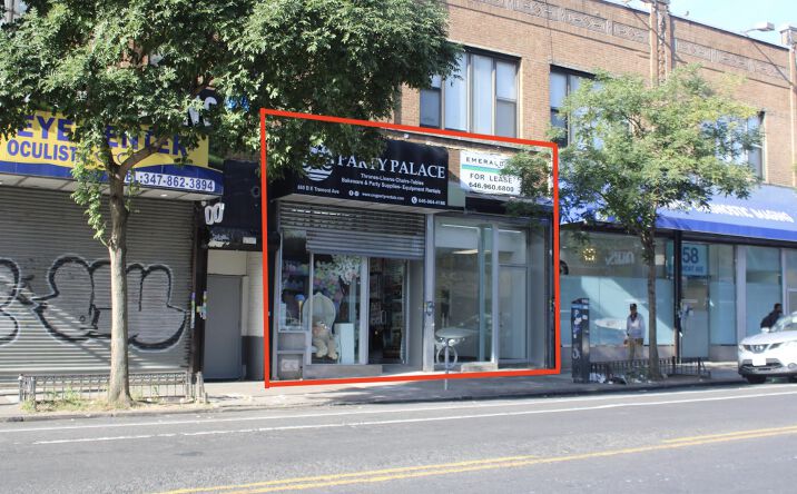 Pictures of Retail, Restaurant property located at 860 E Tremont Ave, Bronx, NY 10460 for lease - image #1