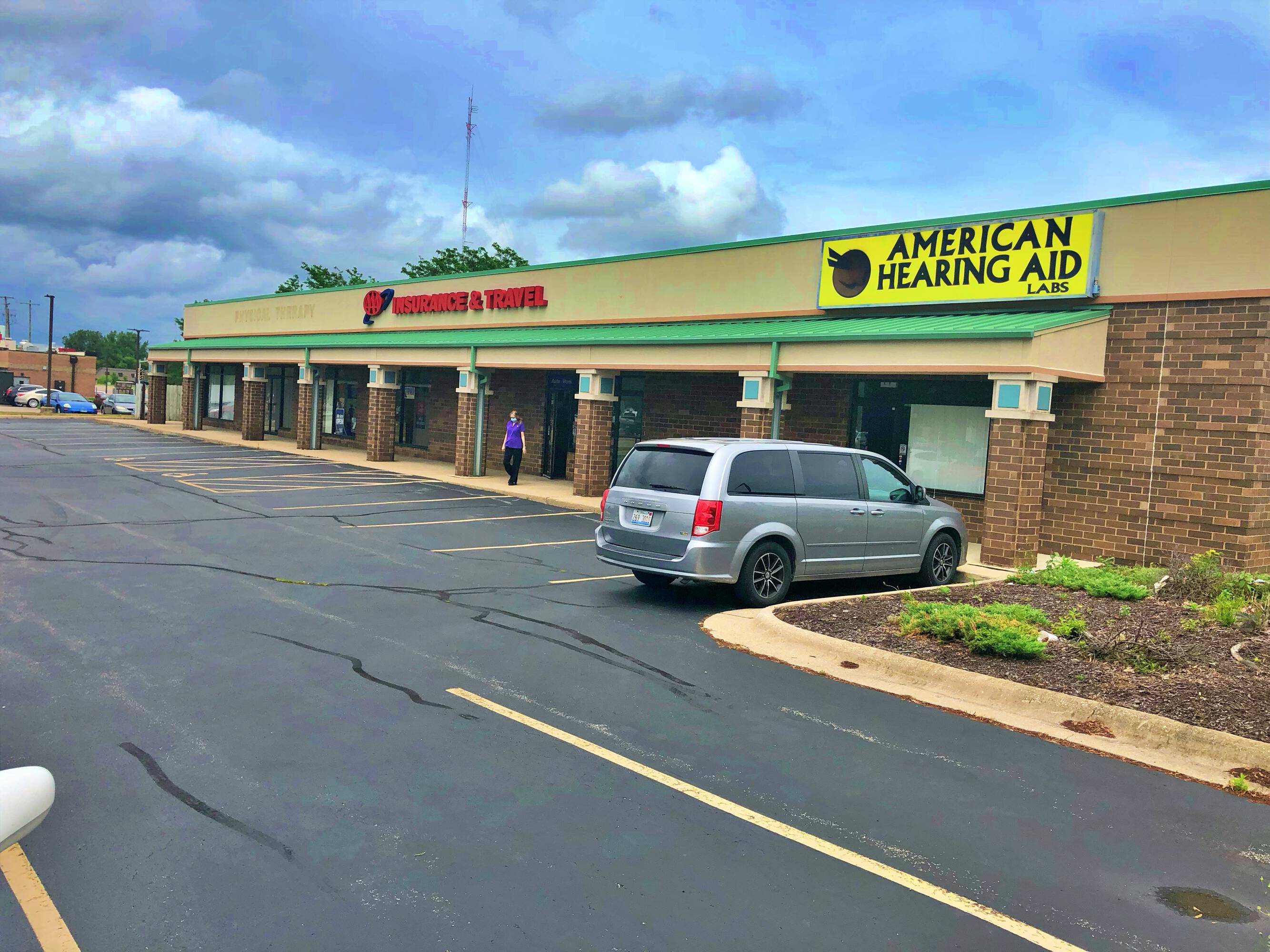 3910 N Mulford Rd, Rockford, IL 61114