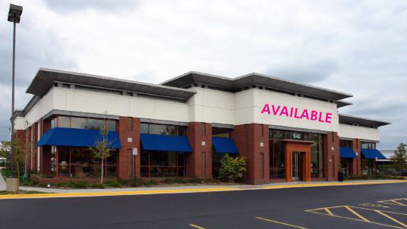 600 E Golf Rd, Schaumburg, IL 60173 Retail Space for Lease Golfwood Square