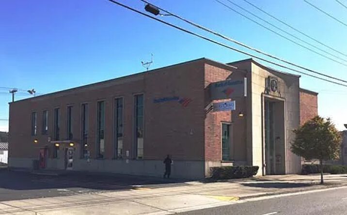 Pictures of Retail, Office, Special Purpose property located at 2764 1st Ave S, Seattle, WA 98134 for lease - image #1