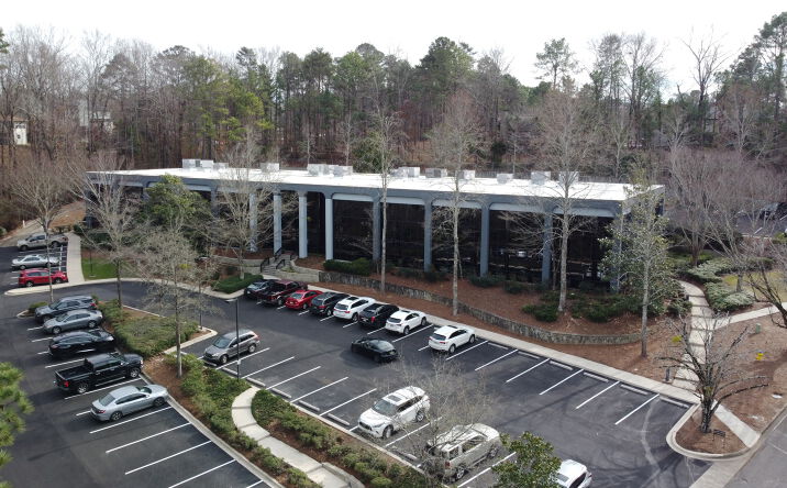 Pictures of Office, Restaurant property located at 100 Centerview Dr, Vestavia Hills, AL 35216 for lease - image #1