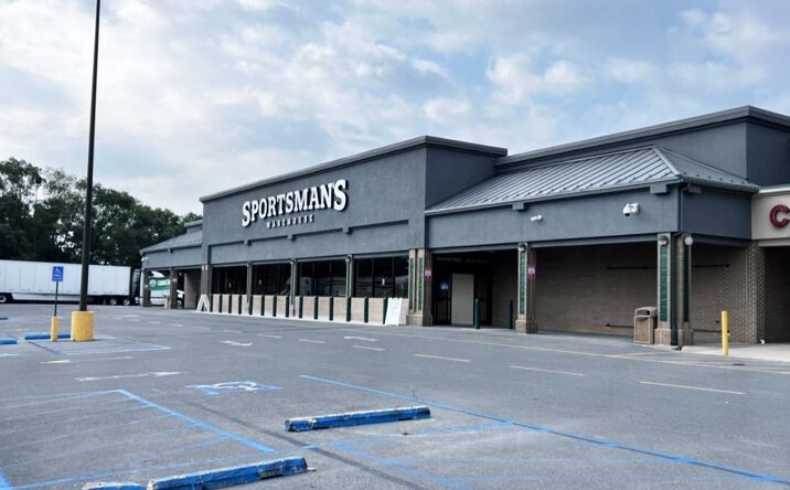 Pictures of Retail, Restaurant property located at 130-190 Delco Plaza, Winchester, VA 22602 for lease - image #1