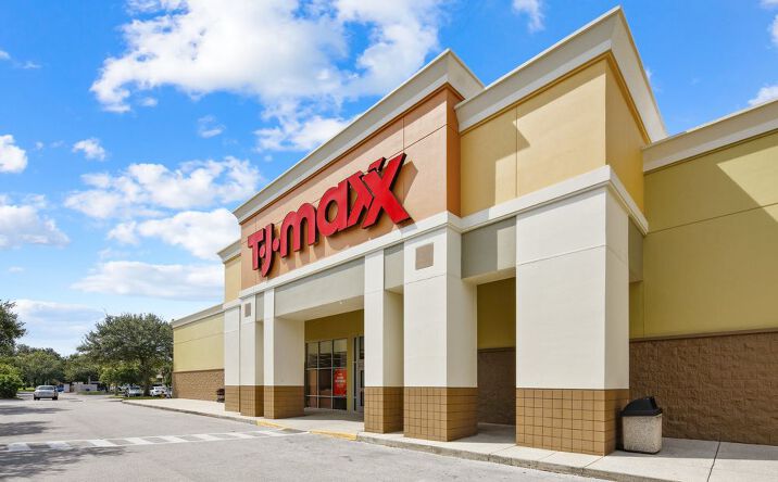 Pictures of Retail property located at 7751 - 8229 9th St. N., St. Petersburg, FL 33702 for lease - image #1