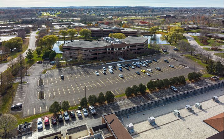 Pictures of Office property located at 300 N Corporate Dr, Brookfield, WI 53045 for lease - image #1