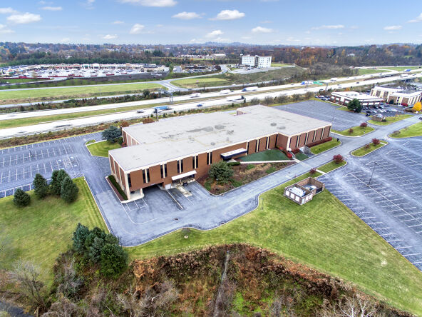 Pictures of Office property located at 1000 Nationwide Dr, Harrisburg, PA 17110 for lease - image #1