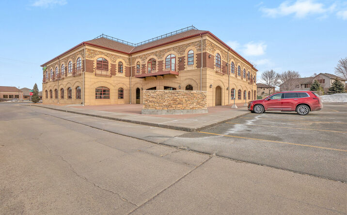 Pictures of Office property located at 6100 S Old Village Pl, Sioux Falls, SD 57108 for lease - image #1