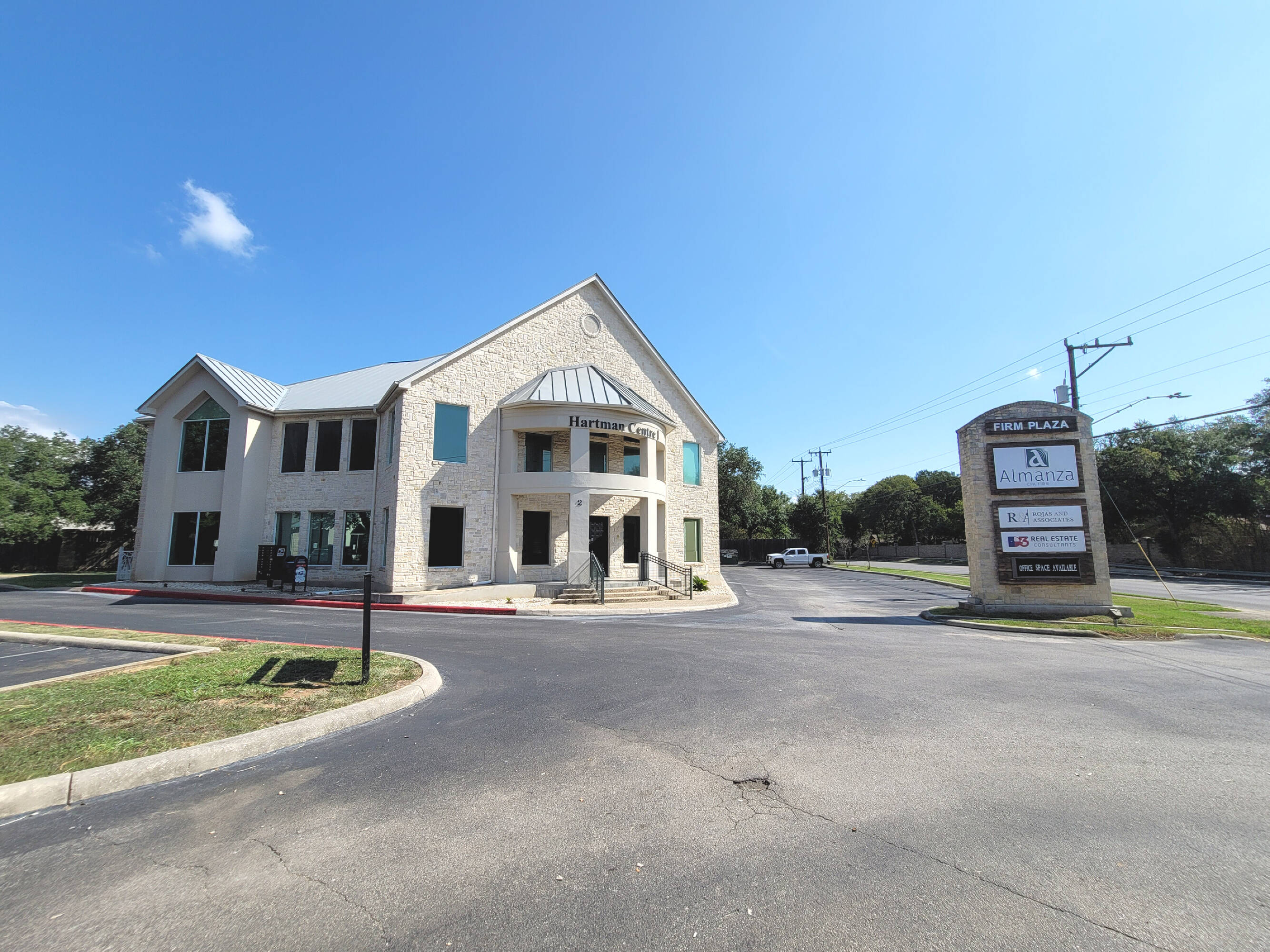 1175 W Bitters Rd, San Antonio, TX 78216