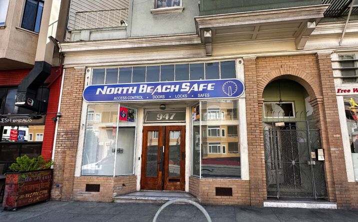 Pictures of Retail, Restaurant property located at 947 Columbus Ave, San Francisco, CA 94133 for lease - image #1