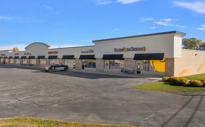 Pictures of Retail property located at 66780 - 66880 Van Dyke, Washington Twp, MI 48095 for lease - image #1