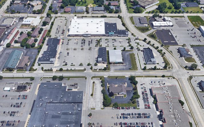 Pictures of Retail, Office property located at 760 Willard Dr, Ashwaubenon, WI 54304 for lease - image #1