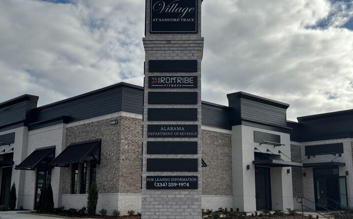 Pictures of Retail, Office, Restaurant property located at 1920 Samford Trce Ct, Auburn, AL 36830 for lease - image #1