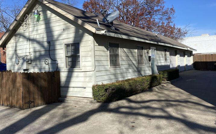 Pictures of Retail property located at 106 1/2 S  Church St, McKinney, TX 75069 for lease - image #1
