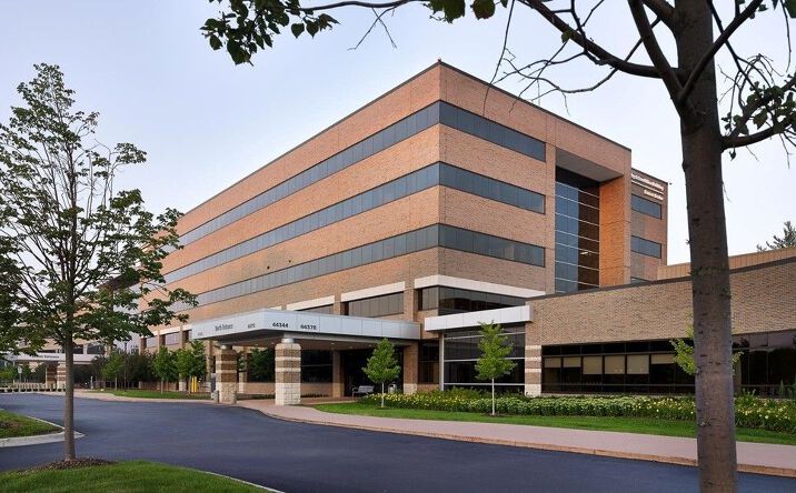 Pictures of Office property located at 44344 Dequindre Rd, Sterling Heights, MI 48314 for lease - image #1