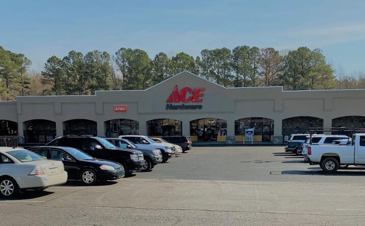 Pictures of Retail property located at 107 Jacobs Hwy, Clinton, SC 29325 for lease - image #1