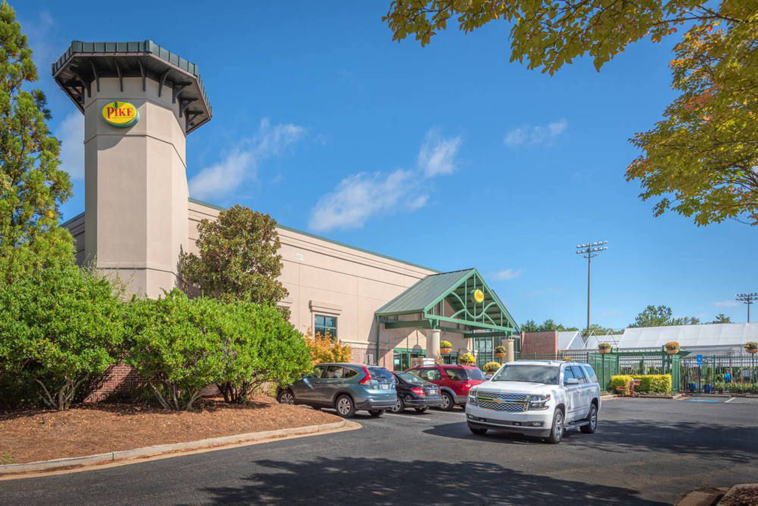 635 W. Crossville Road, Roswell, GA 30075