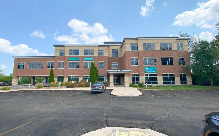 Pictures of Office property located at 4131 W Loomis Rd, Greenfield, WI 53221 for lease - image #1