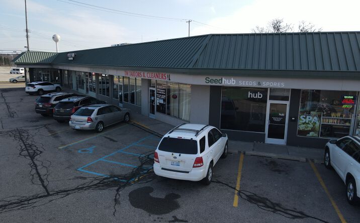 Pictures of Retail, Restaurant property located at 3000 Vine St, Lansing, MI 48912 for lease - image #1