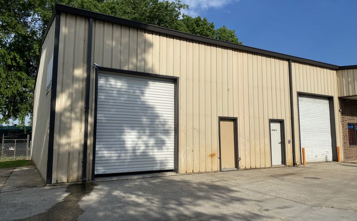 Pictures of Industrial, Retail, Special Purpose property located at 6550 College St, Beaumont, TX 77707 for lease - image #1