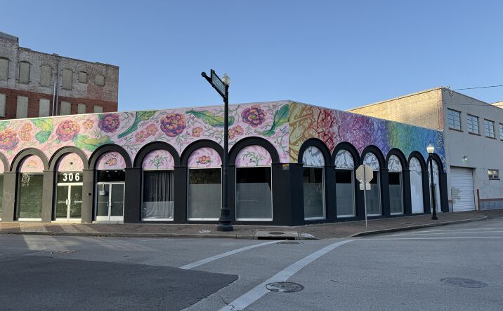 Pictures of Retail, Office, Special Purpose property located at 308 Orleans St, Beaumont, TX 77701 for lease - image #1