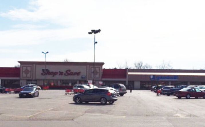 Pictures of Retail property located at 1705 Homer Adams Parkway, Alton, IL 62002 for lease - image #1