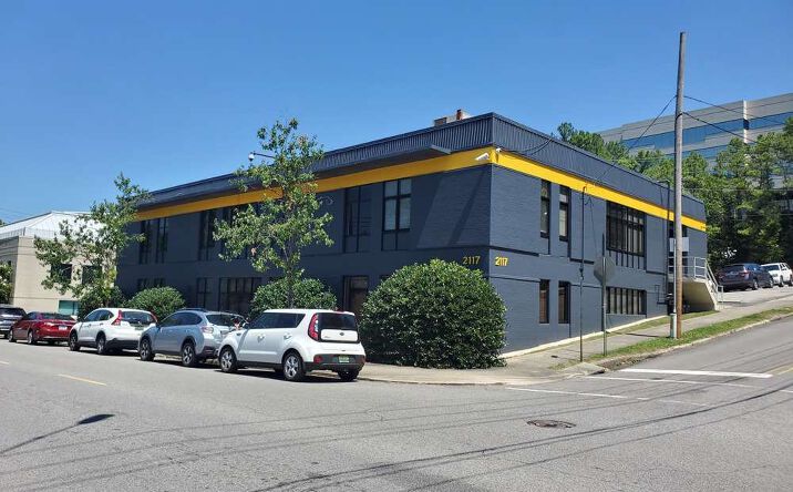 Pictures of Office property located at 2117 Magnolia Ave S, Birmingham, AL 35205 for lease - image #1