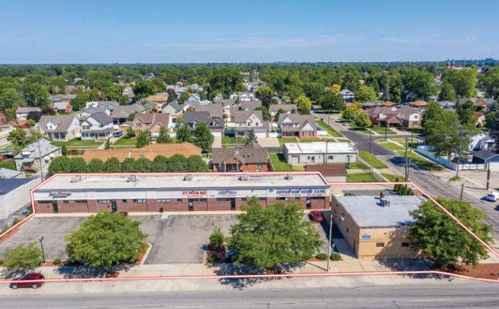 Pictures of Retail, Office property located at 1400 Eureka Rd, Wyandotte, MI 48192 for lease - image #1