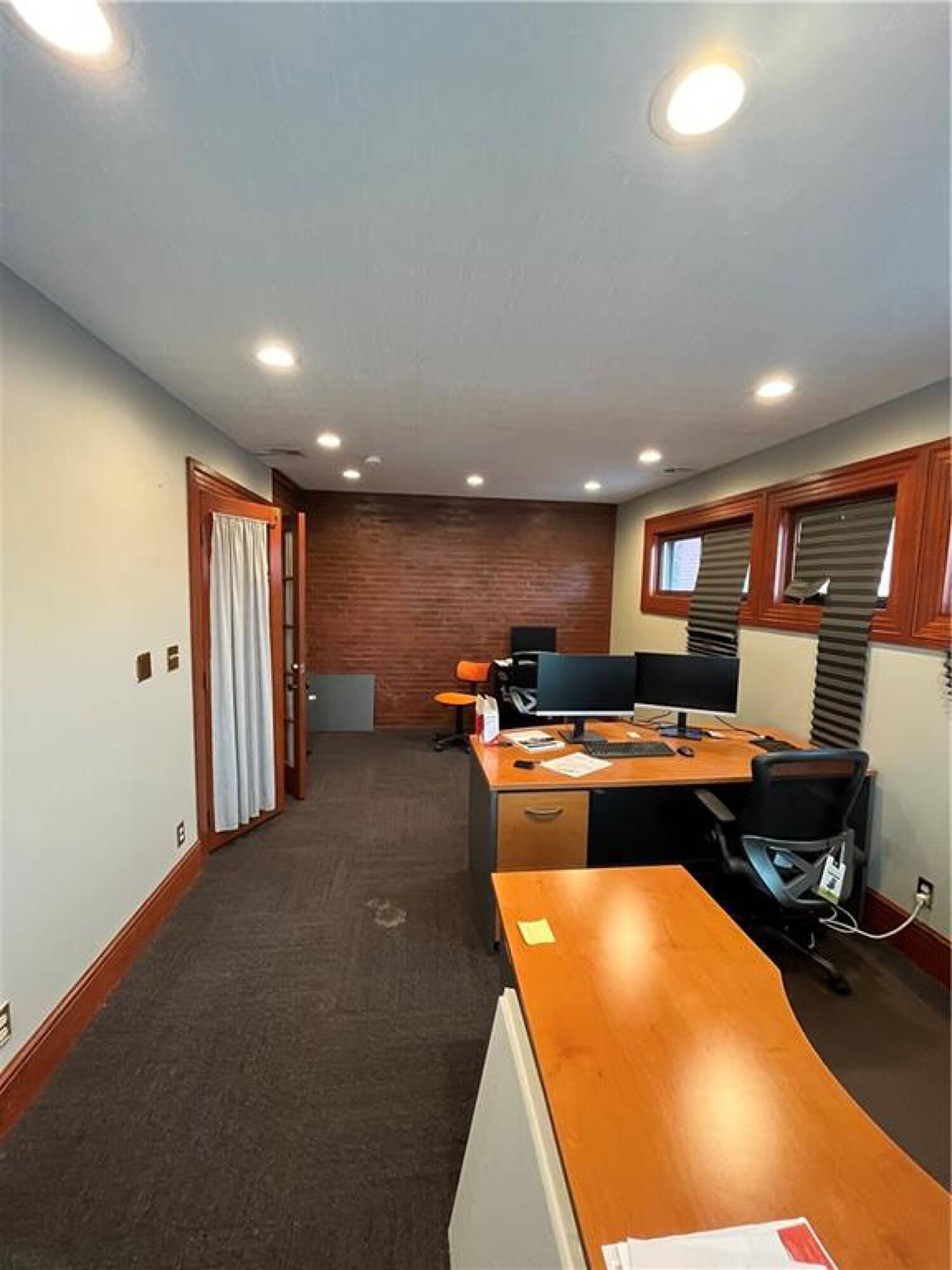 2526 Holmes St, KCMO, MO 64108