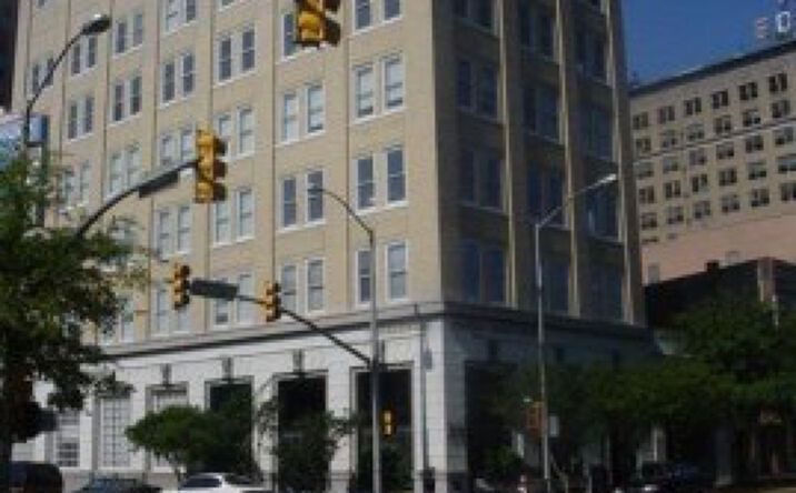 Pictures of Office property located at 201 W Capitol St, Jackson, MS 39201 for lease - image #1